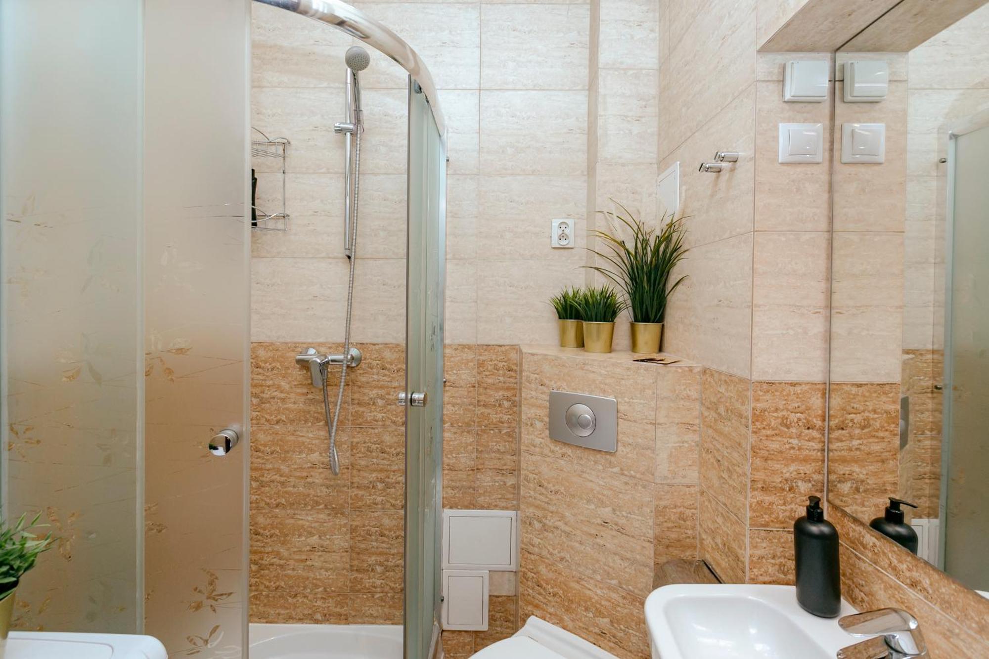 Plac Konstytucji 6 Orange - Apartament Dla 4 Osob - Bezplatny Parking - Free Parking - Piekny Widok Na Panorame Warszawy Varsovie Extérieur photo