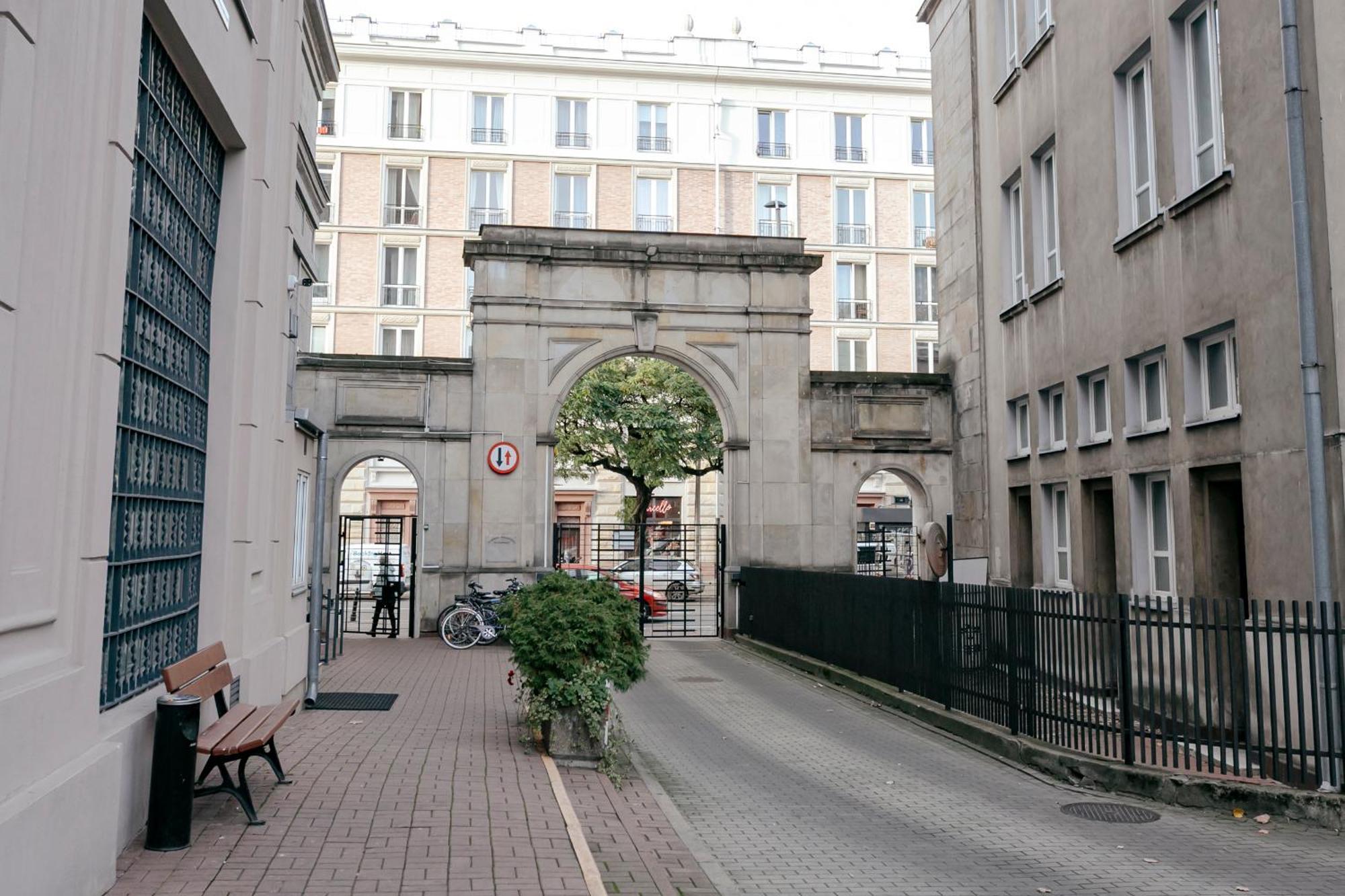 Plac Konstytucji 6 Orange - Apartament Dla 4 Osob - Bezplatny Parking - Free Parking - Piekny Widok Na Panorame Warszawy Varsovie Extérieur photo