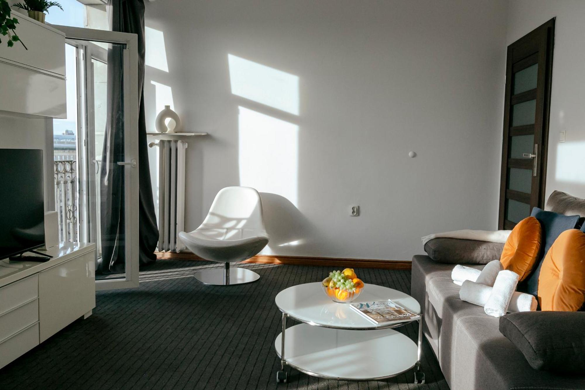 Plac Konstytucji 6 Orange - Apartament Dla 4 Osob - Bezplatny Parking - Free Parking - Piekny Widok Na Panorame Warszawy Varsovie Extérieur photo